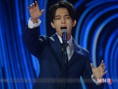 Казакстаны дуучин Димаш Кудайбергенов