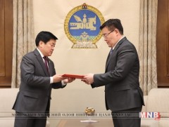 Авто тээврийн тухай хуулийн шинэчилсэн найруулгын төслийг өргөн барилаа