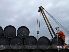 АНУ-ын хоригоос чөлөөлөгдсөн улсууд Иранаас авдаг газрын тосны импортоо зогсоожээ