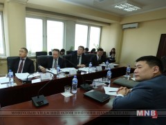 Төрийн албан хаагчдыг казино тоглохыг хориглосон шийдвэрийг ТАЗ-д танилцууллаа 