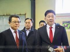 Ерөнхий сайд У.Хүрэлсүх малын ээмэгний үйлдвэртэй танилцав