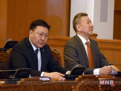 Түр хорооны даргаар УИХ-ын гишүүн Ж.Батзанданг сонгов