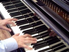 Олон улсын уралдаанд оролцож онцгой амжилт гаргасан сурагчдад мөнгөн шагнал олгоно