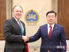 УИХ-ын дарга Г.Занданшатар Фридрих-Эбертийн Сангийн Монгол Улс дахь суурин төлөөлөгчийг хүлээн авч..