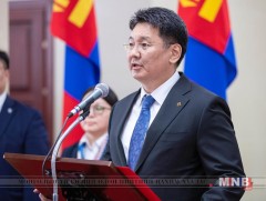 Монгол Улсын ТОП100 аж ахуйн нэгжүүдийг эрэмбэлж, өргөмжлөл гардууллаа