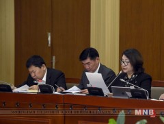 Хууль зүйн байнгын хороо хуралдлаа