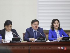 “Хүүхдийн хүчирхийлэл, хүүхэд хамгаалал” сэдэвт нээлттэй хэлэлцүүлэг эхэллээ