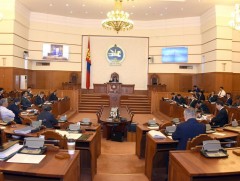 Хууль, тогтоолын төслийн анхны хэлэлцүүлгийг хийв