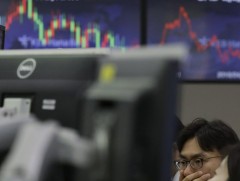 АНУ, БНХАУ-ын худалдааны маргаан хөрөнгийн зах зээлийг 