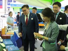 ‘’Хүүхэд Монголын ирээдүй’’ номын баярт УИХ-ын дарга Г.Занданшатар оролцлоо