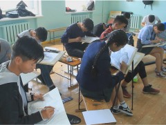 Өвөрхангай аймагт элсэлтийн ерөнхий шалгалт ур чадварын шалгалтаар үргэлжилж байна 