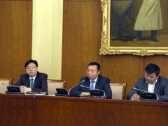 УИХ-ын Тамгын газрын ажилтнуудад чиглэл өглөө