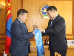 Б.Ганбатыг Засгийн газрын Хэрэг эрхлэх газрын Тэргүүн дэд даргаар томилов