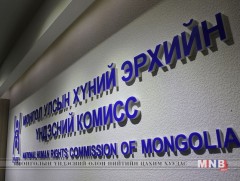 Монгол Улсад эрүүдэн шүүхтэй холбоотой хүний эрхэнд халдсан гэмт үйлдэл байнга гарах болсон гэв