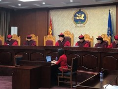 Хуульчийн эрх зүйн байдлын тухай хуулийн маргааныг Үндсэн хуулийн цэц хэрэгсэхгүй болголоо