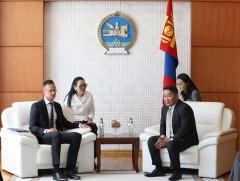 Унгар улсын Гадаад хэрэг, худалдааны сайд Петер Сияяарто Ерөнхийлөгч Х.Баттулгад бараалхлаа