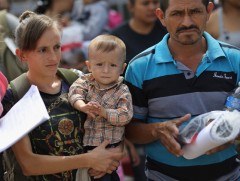 АНУ-аас олон сая хууль бус цагаачийг албадан гаргана