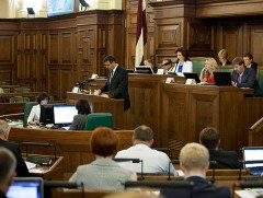 Латви улсын авлигын эсрэг тэмцэл зогсонги байдалд орлоо