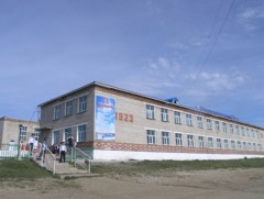 Баяндун сумын дунд сургуулийн 16 охин Халх голын дайнд сайн дураараа оролцож байжээ