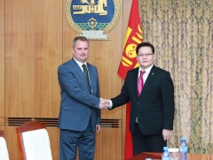 Шадар сайд Ө.Энхтүвшин Беларусийн Аж үйлдвэрийн сайдыг хүлээн авч уулзав