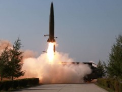 Умард Солонгос Япон тэнгисийн зүг бага тусгалын хоёр пуужин хөөргөжээ 