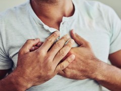 Эрчүүд өвчнөө хүндрүүлж байж эмнэлэгт ханддаг