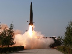 БНАСАУ өнөө өглөө хэд хэдэн пуужин хөөргөжээ 