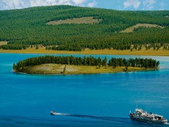 Хөвсгөл нуурын ус сүүлийн нэг жилийн дотор гурав дахин бохирдсон байна