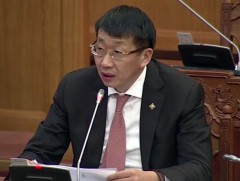 Л.Энх-Амгалан: Иргэдийн 70 хувь нь ямар нэг байдлаар улсаас халамж авч байна