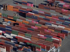 Америкийн компаниуд хятадын бараа бүтээгдэхүүнд нэмэлт татвар ногдуулахгүй байхыг уриалжээ