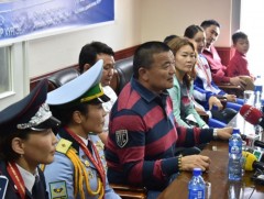 Монгол Улсын Ерөнхийлөгч Х.Баттулга шигшээ багийн дасгалжуулагчдыг ажлаа хүлээлгэн өгөхийг шаарджээ