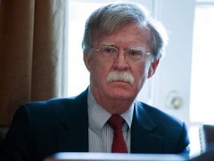 Жон Болтон огцрох хүсэлтээ гаргажээ 