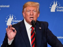 Дональд Трамп Саудын Араб улсад нефтийн стратегийн нөөцөөс хэрэглэхийг зөвшөөрлөө