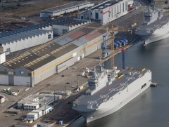 Хятадын байлдааны шинэ хөлөг онгоц бэлэн болжээ