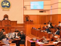 Ерөнхий сайд танхимын гишүүдээ томилж, чөлөөлж, огцруулдаг байхыг дэмжжээ