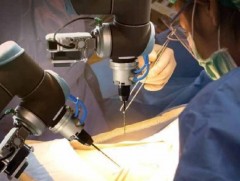 Зайнаас мэс засал хийжээ