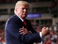 Ерөнхийлөгч Трамп  даяаршлаас татгалзахыг уриаллаа