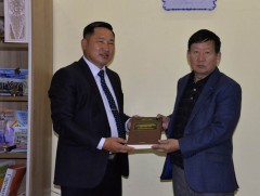 УИХ-ын гишүүн Д.Лүндээжанцан Өвөрхангай аймагт ажиллалаа