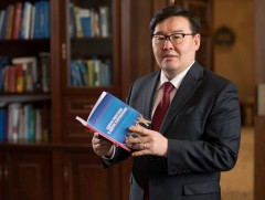 УИХ-ын дарга Г.Занданшатар ахмадууддаа мэндчилгээ дэвшүүллээ