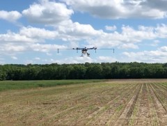 Дрон ашигласнаар тариаланчид шавжны хорыг бага хэрэглэдэг болжээ