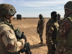 Мали улсын төв хэсэгт халдлага үйлджээ 