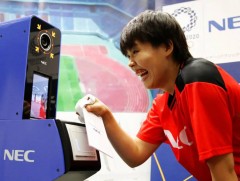 “Seven-Eleven” худалдагчгүйгээр худалдан авалт хийх үйлчилгээг туршиж байна 