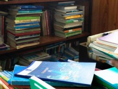 Сурах бичиг алдаатай хэвлэгджээ 