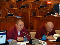 Бурхан багшийн Их дүйчин өдрийг бүх нийтээр тэмдэглэх баярын өдөр болгох хуулийн төслийг дэмжив