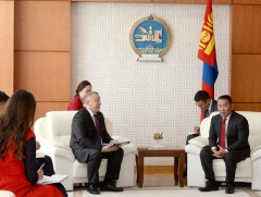 Бүгд Найрамдах Казахстан улсаас Монгол Улсад суух Элчин сайд Итгэмжлэх жуух бичгээ өргөн барив