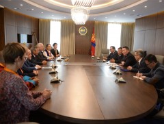 Ерөнхийлөгч Х.Баттулга монголч эрдэмтдийн төлөөллийг хүлээн авч уулзлаа