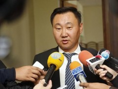 М.Ганбаатар: 