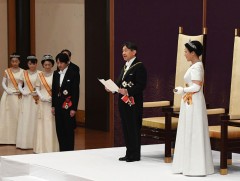 Японд хаан ширээнд залах ёслолын дараах баярын үйл ажиллагаа хойшлогдож магадгүй 