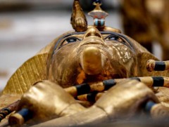 2200 жилийн өмнөх эртний бунхан олжээ