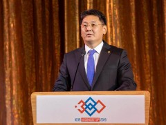 Ерөнхий сайд У.Хүрэлсүх нийслэлчүүдэд баярын мэндчилгээ дэвшүүлэв